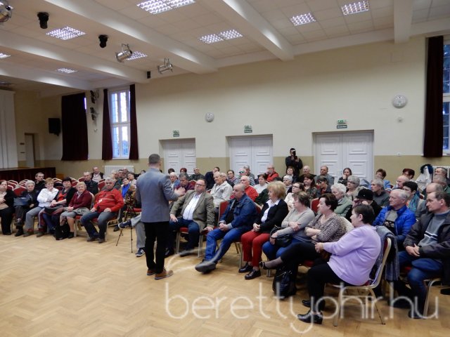 Igaz beszéd - dr. Ujhelyi István Berettyóújfaluban 28